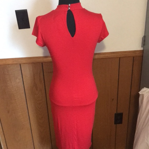 NWOT Joe & Elle Red Mock Choker Body-con MIDI Dress Large - Picture 3 of 6
